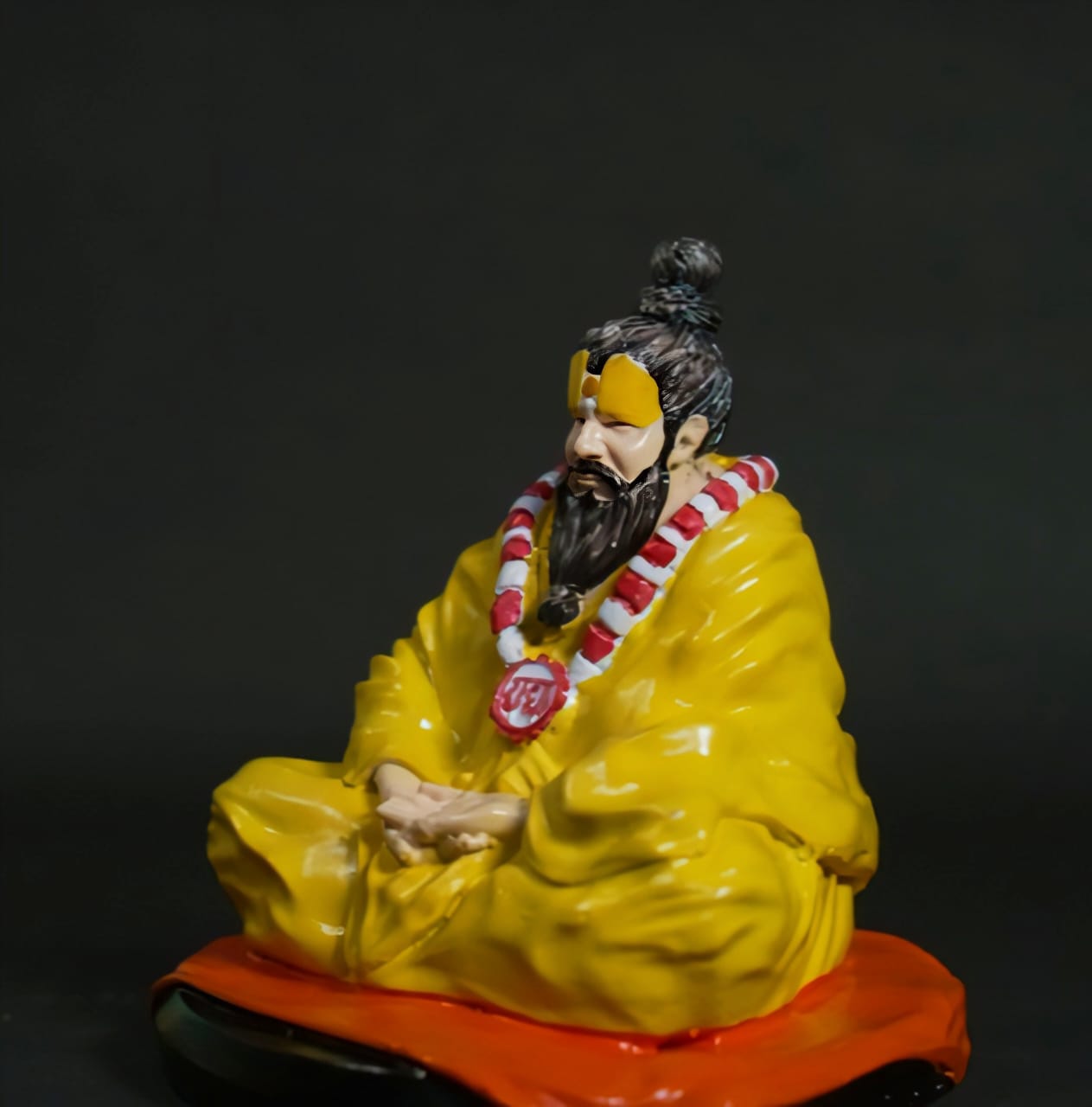 Shree Premanand Ji Maharaj Statue